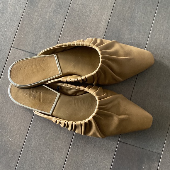 Zara leather flats 37 - Picture 2 of 3
